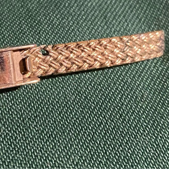 Ladies GRUEN Precision Gold GENUINE REAL Diamond Bezel Quartz Wristwatch Vintage - Picture 5 of 8